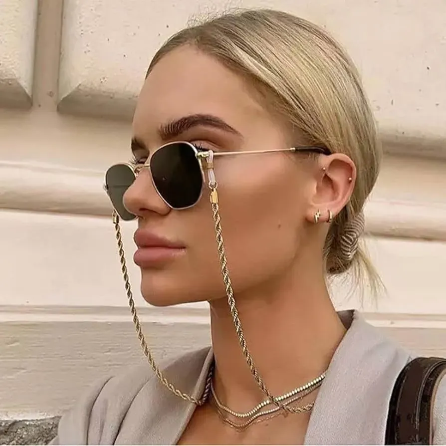Different Types of Sunglass Chain to Consider