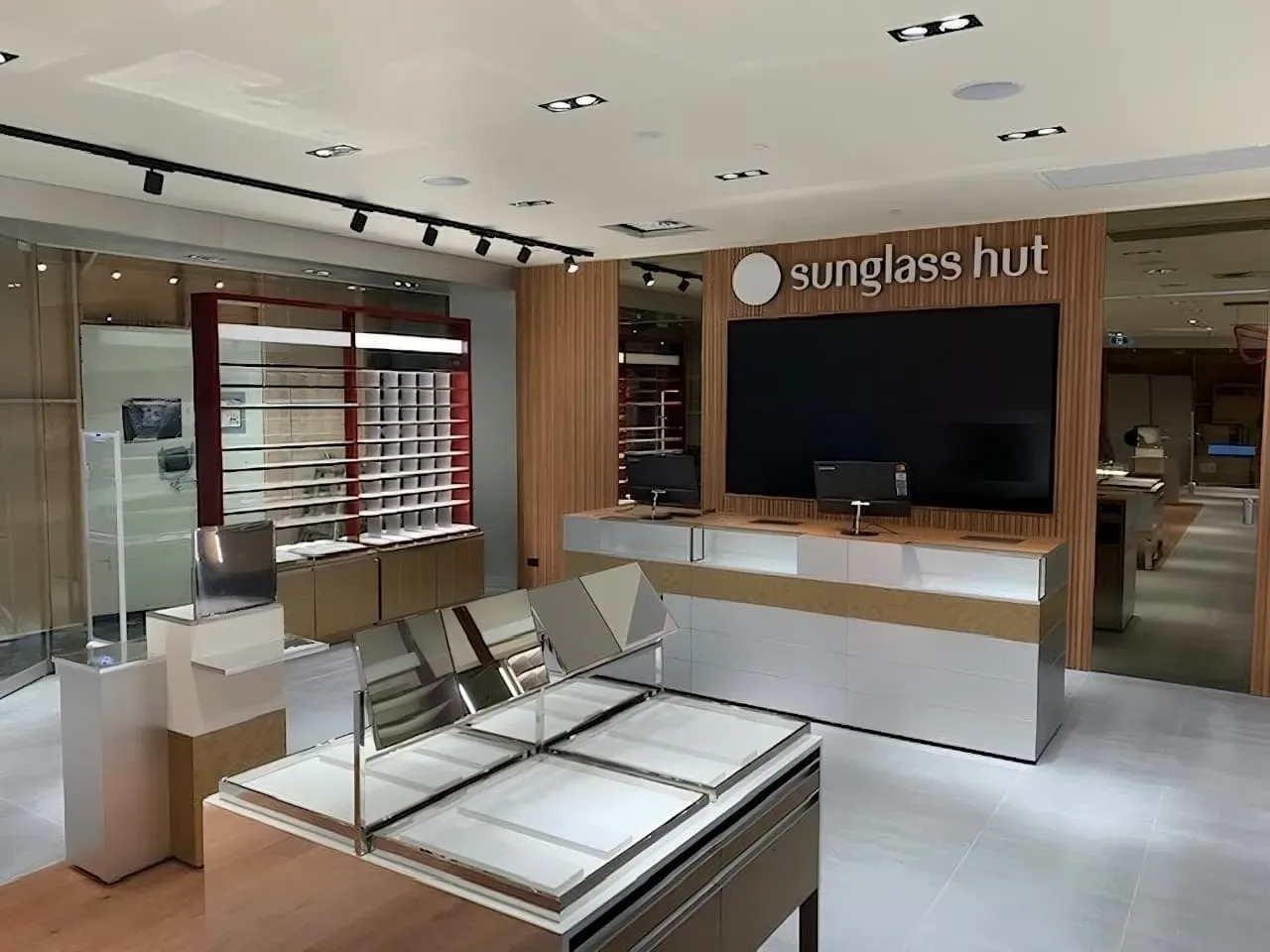 Outstanding Sunglasses Selection: highpoint sunglass hut