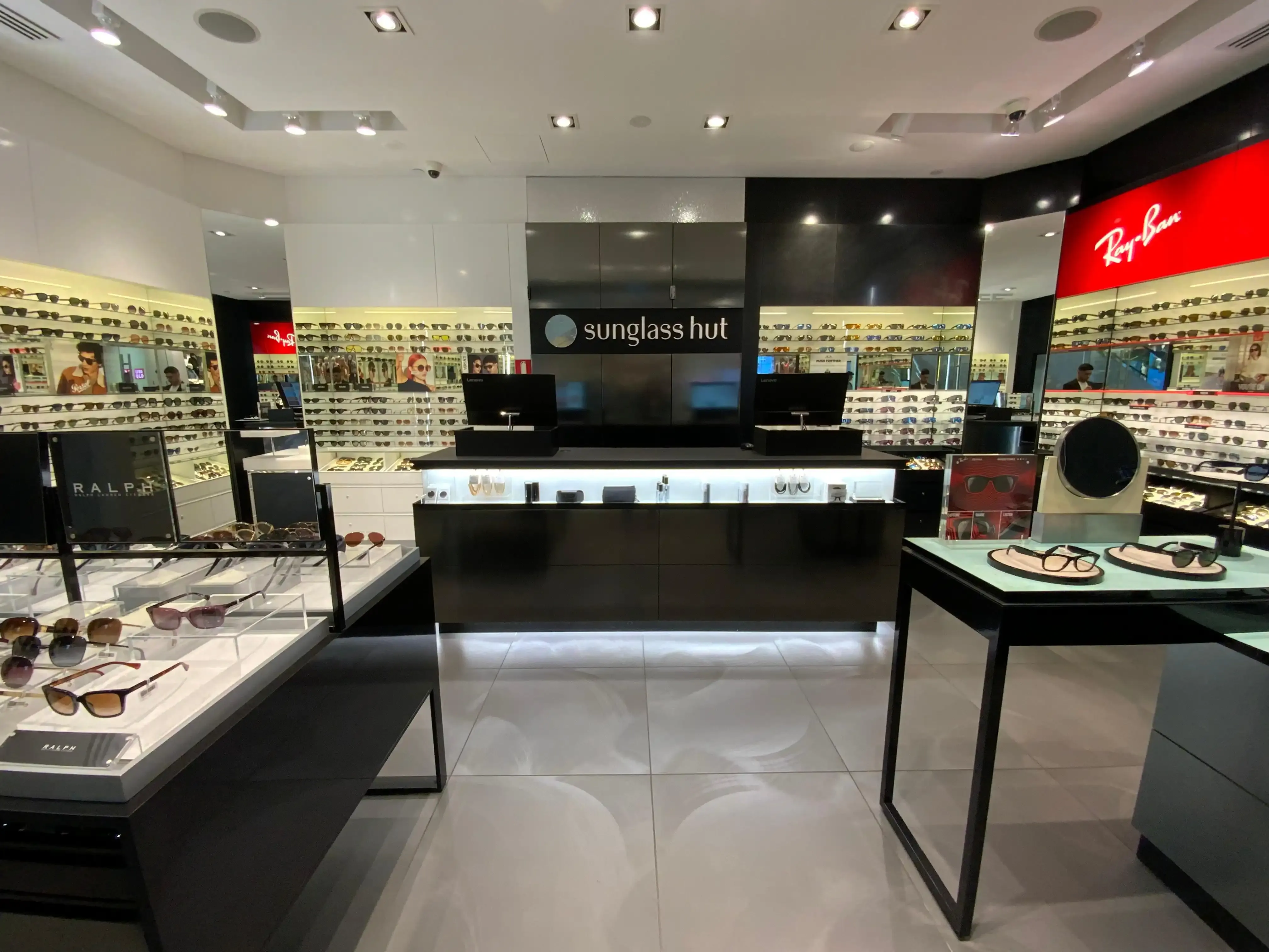 Making the Most of Your Trip to Emporium Sunglass Hut