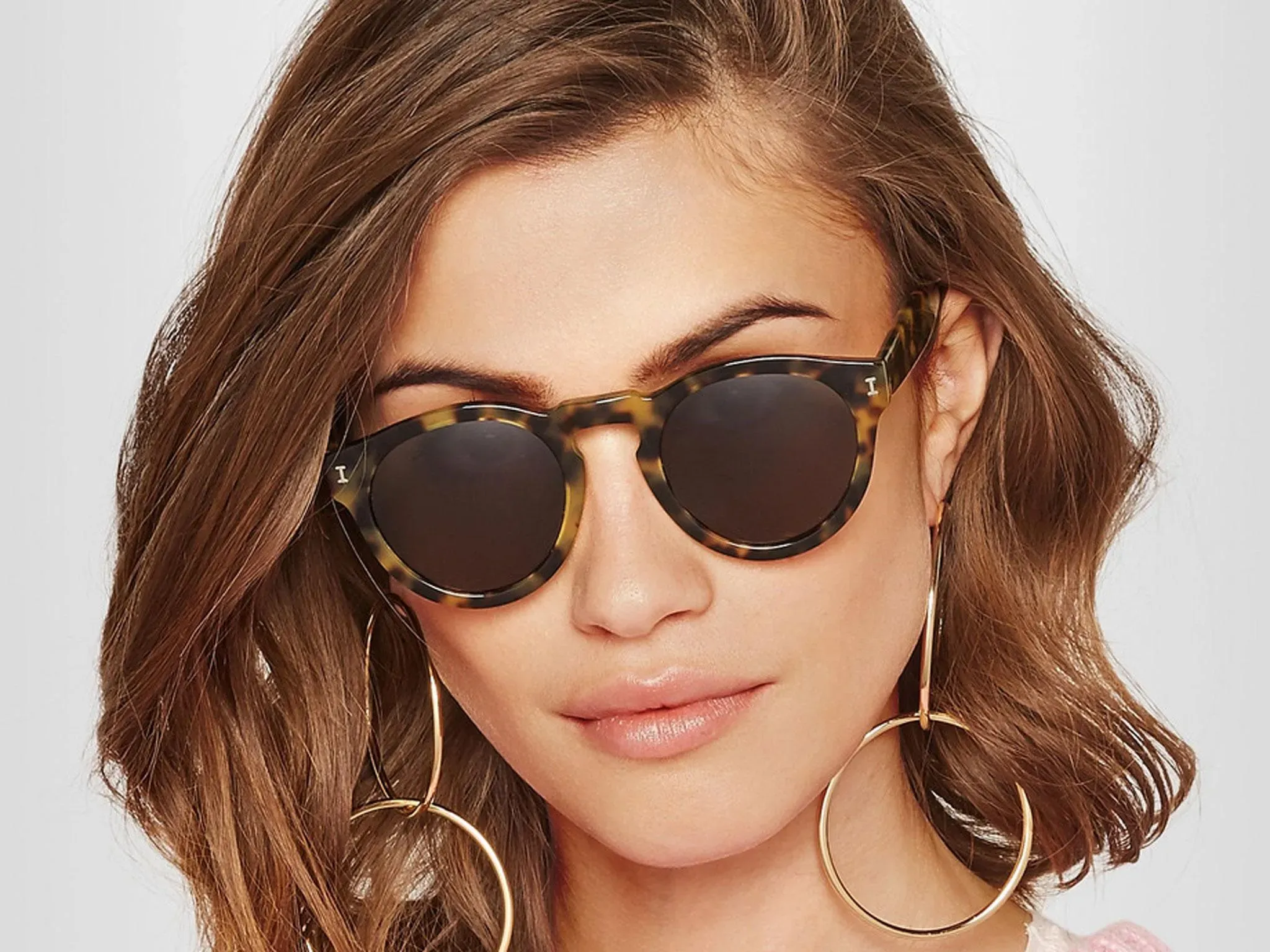 Why Every Woman Needs Great Sunglasses (Beyond Looking Good)
