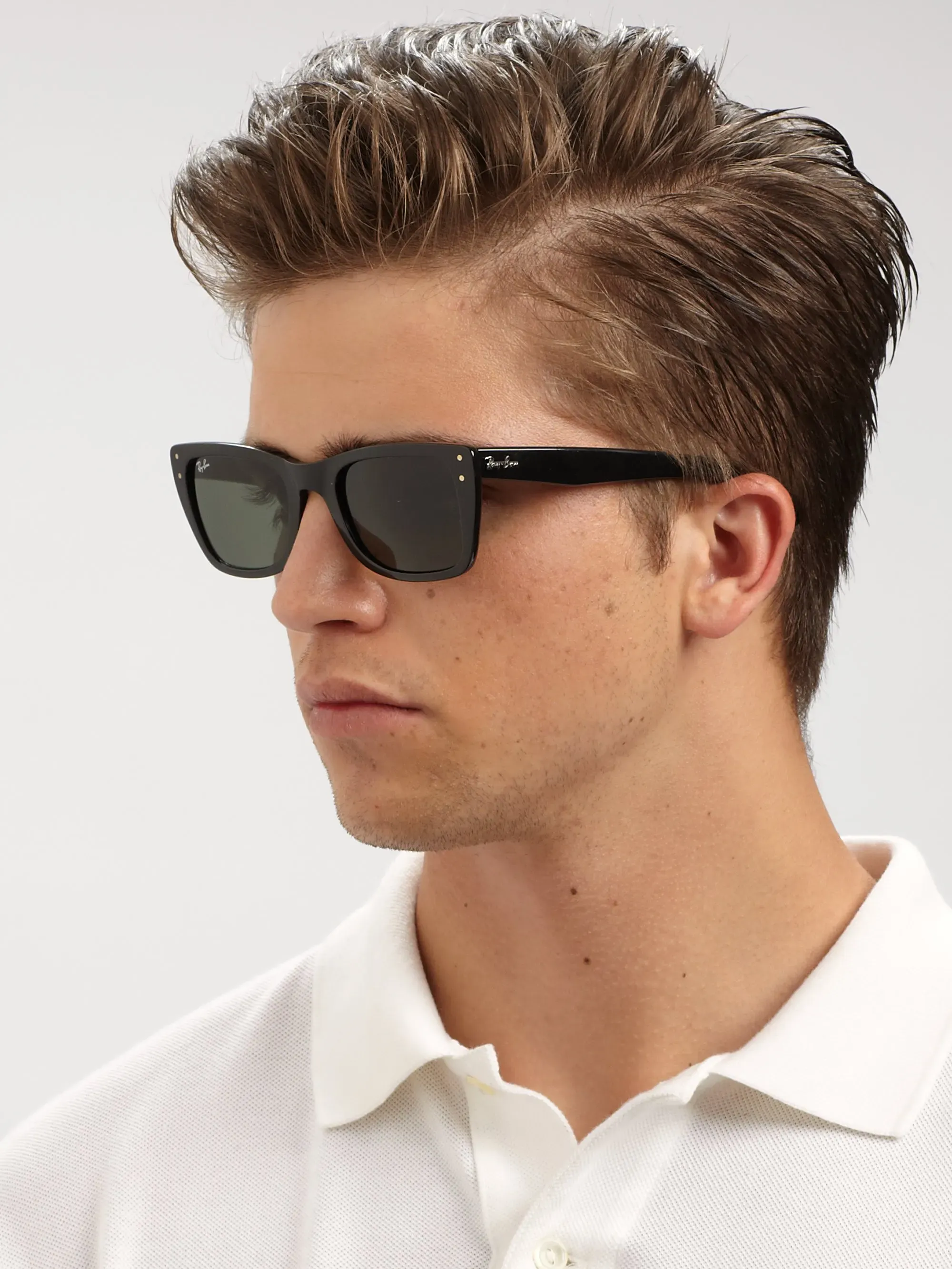 Why Ray Ban Sunglasses Men Still Rule